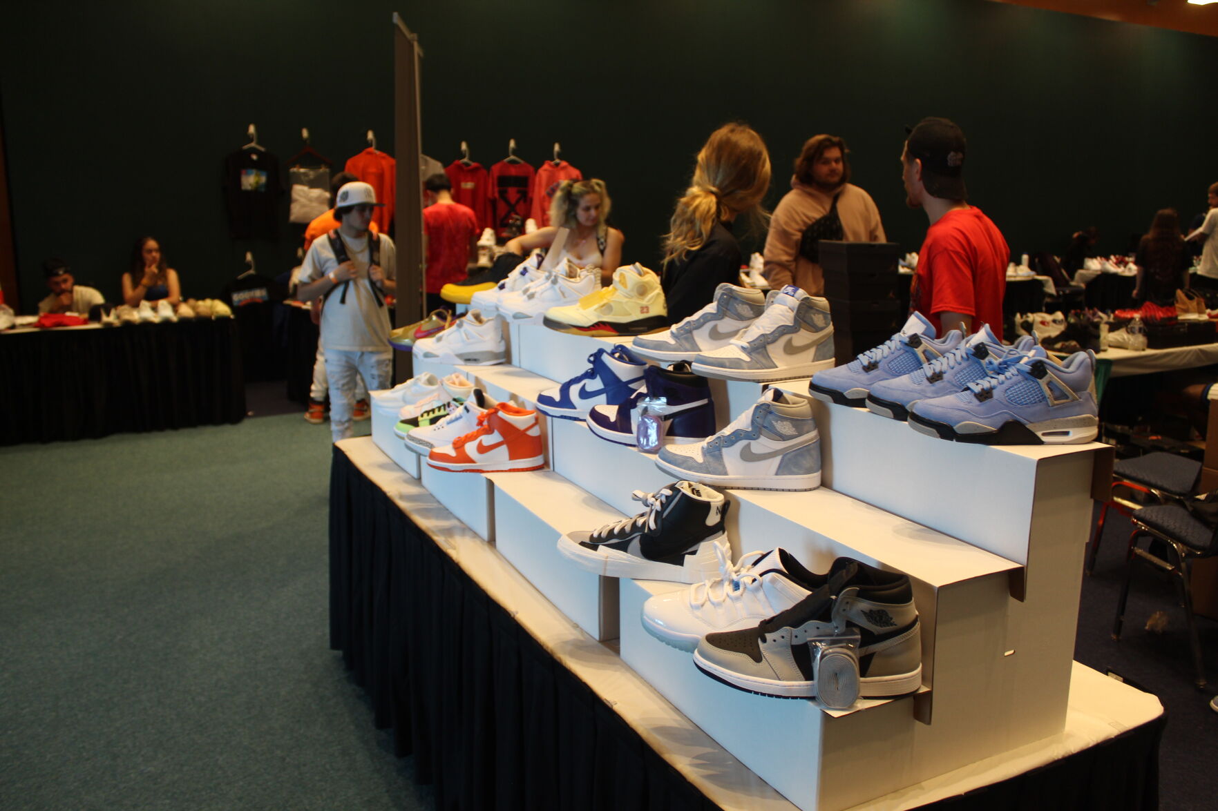 Jus Nice Sneaker Convention in Wildwood5398.JPG